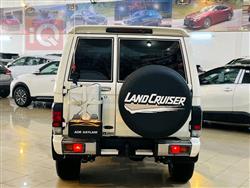 Toyota Land Cruiser 70